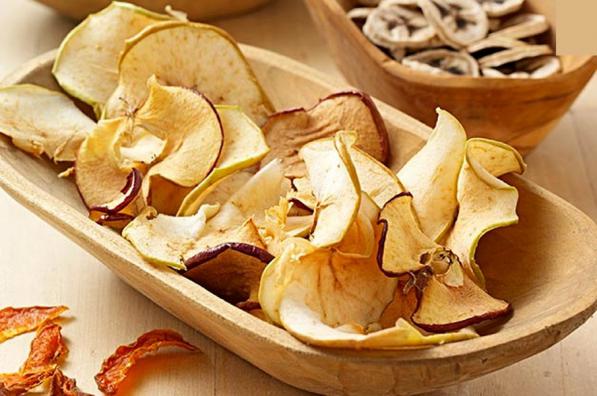 How long do dried apple slices last?